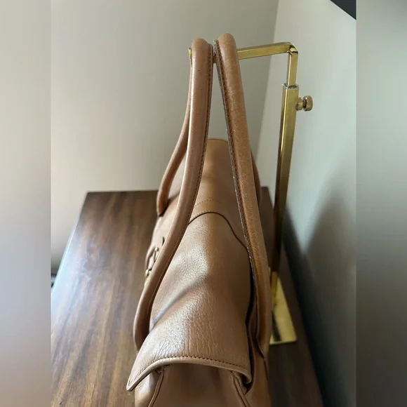 SALVATORE FERRAGAMO Tan Brown Leather Gancini Satchel Flap Bowler Bag Italy - Picture 2 of 10